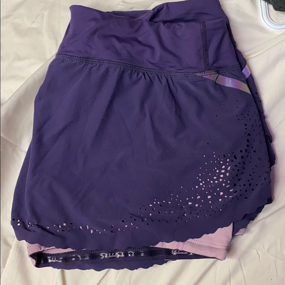 NEW CONDITION LULULEMON SKIRT